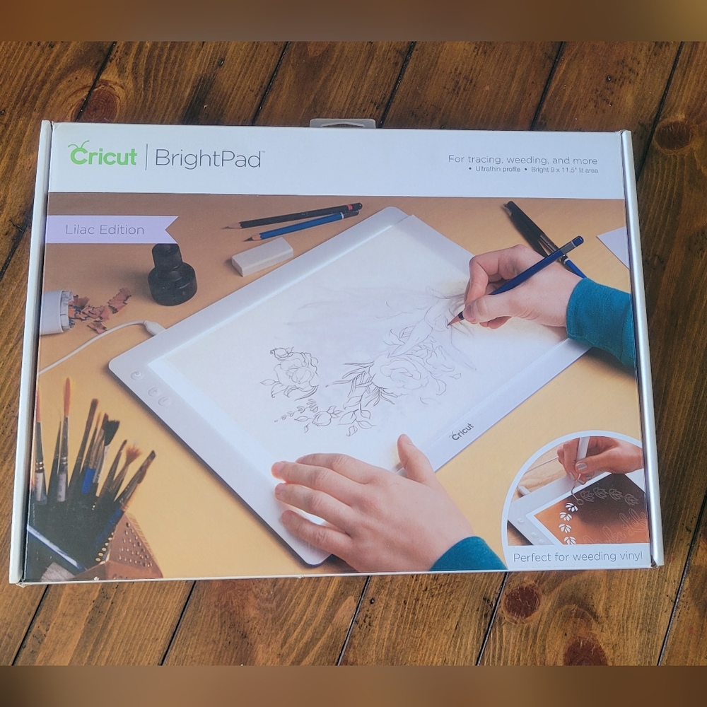 Cricut BrightPad in Lilac Tracing Jewelry Making